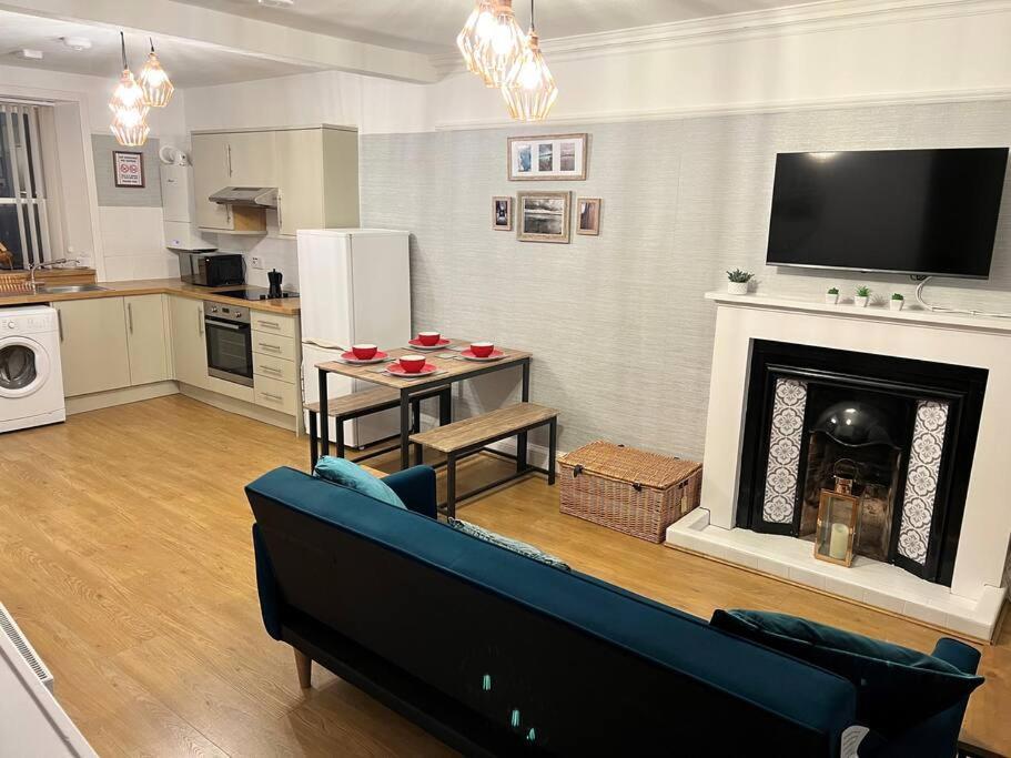 Harris Apartment モントローズ エクステリア 写真