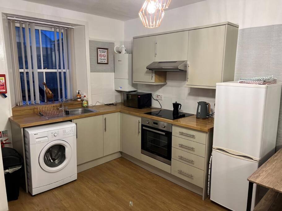 Harris Apartment モントローズ エクステリア 写真